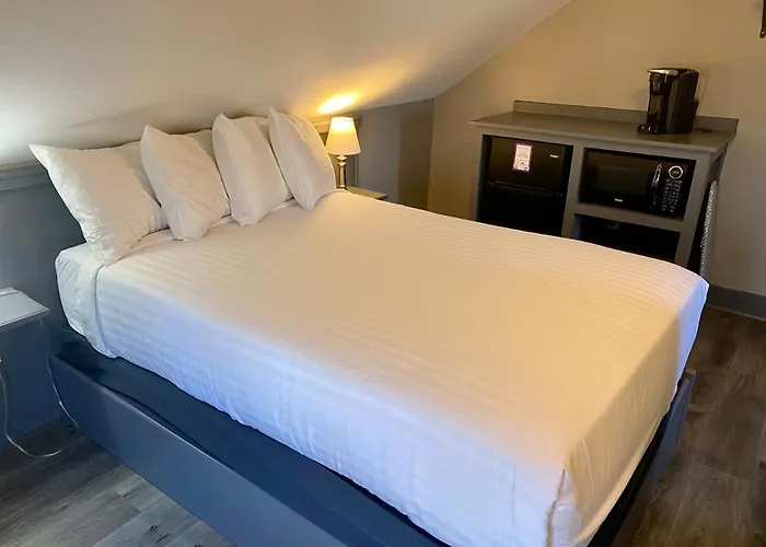 Captain Wohlt Inn